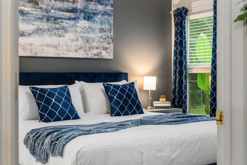 The Sunny - Theme Parks , Heated Pool , Grill Villa in Loughman