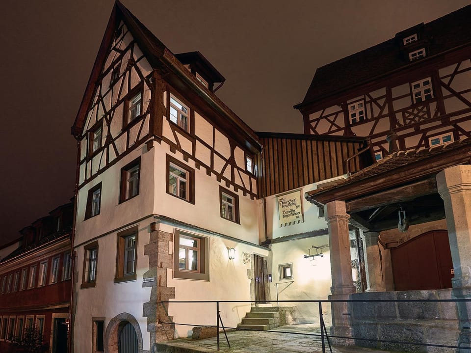 Facade/entrance, Night