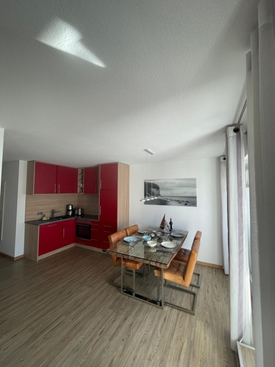Kitchen or kitchenette, Living room, Seating area, Dining area, stove