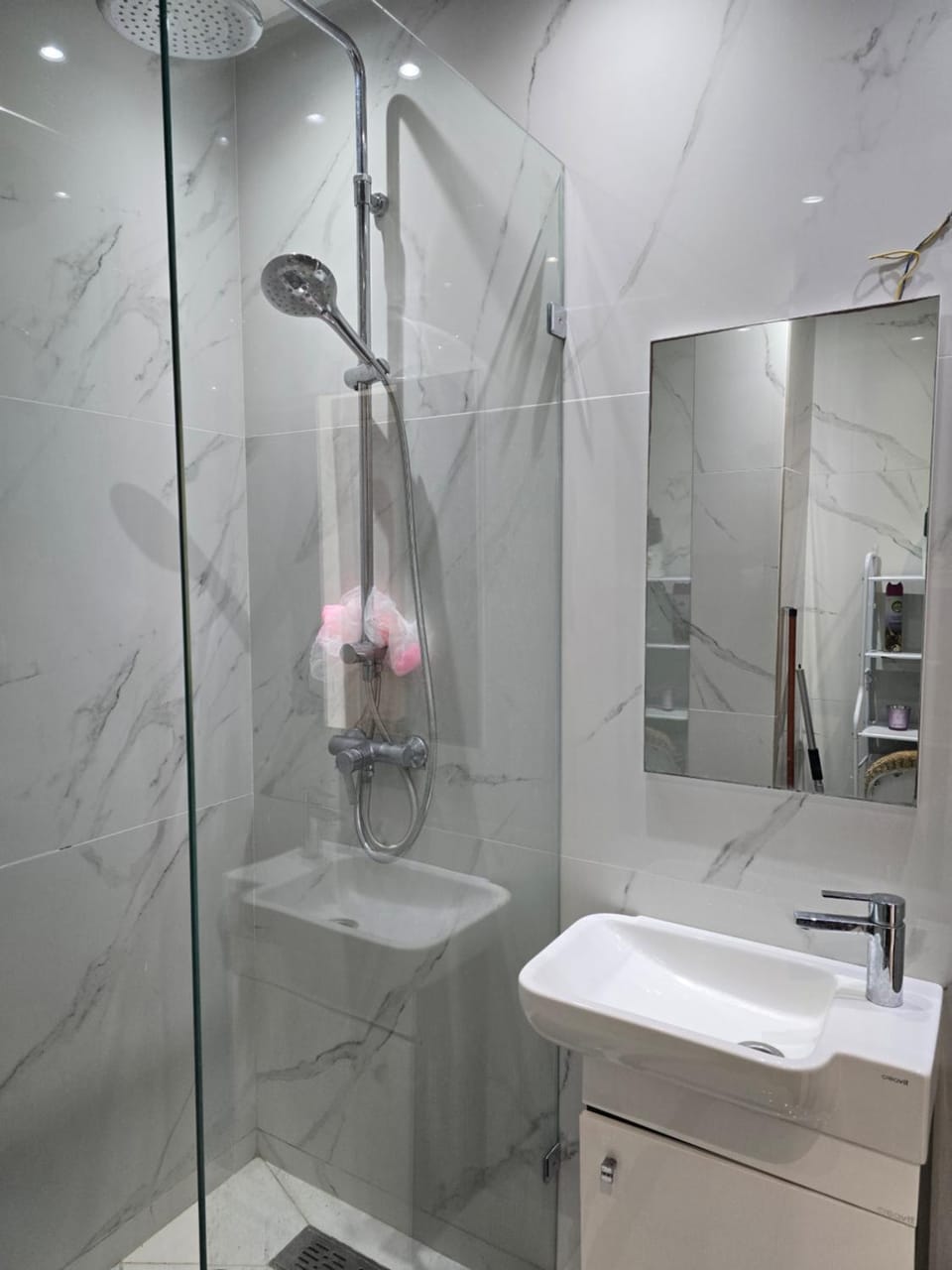 Shower, Bathroom