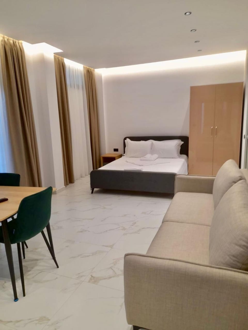 Bed, Living room, Bedroom, wardrobe