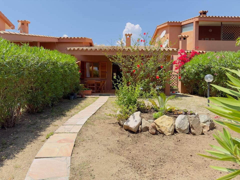 Property building, Garden, Garden view