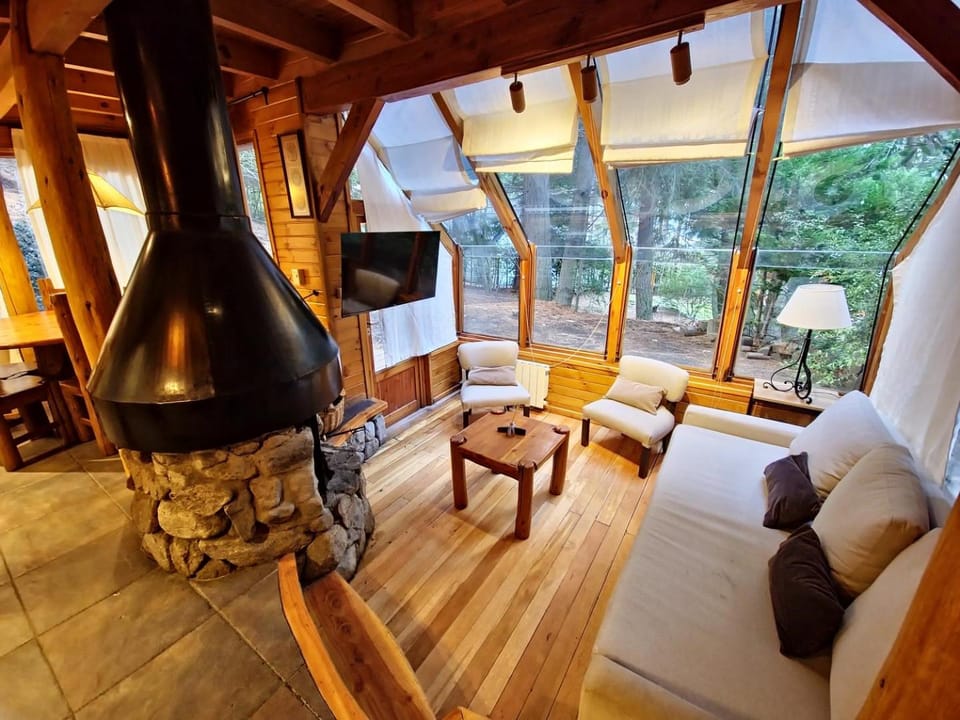 El Remanso - Radal Cabin, Manzano Bay Cabin in Puerto Manzano