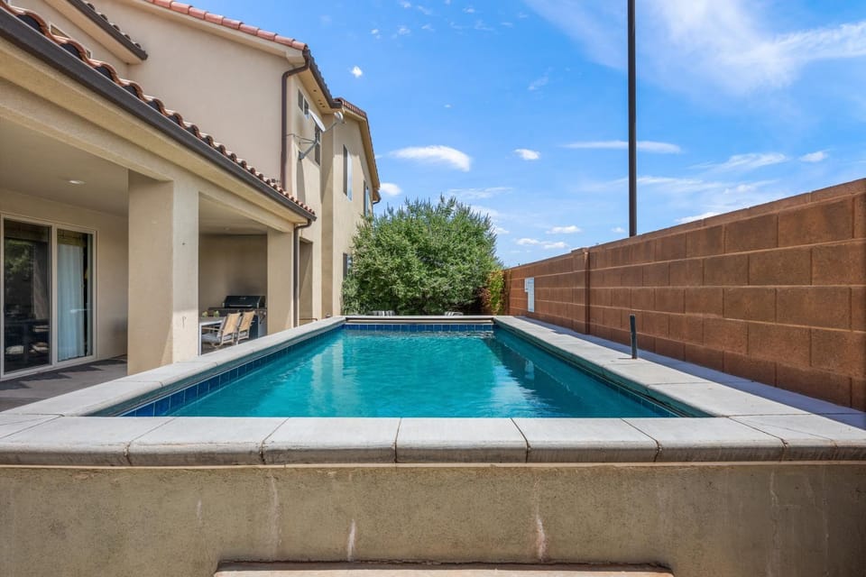 Elite Retreat #87 townhouse House in Santa Clara