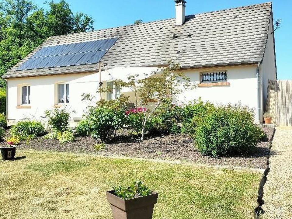 Gîte familial et chaleureux avec jardin clos, garage, et proche de Blois, animaux bienvenus - FR-1-491-446 House in Centre-Val de Loire