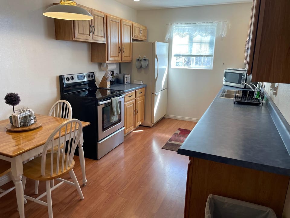 Zion Cottage Glendale House in Glendale