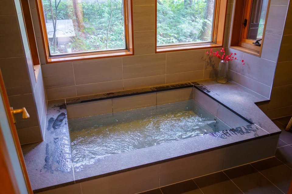Hot Spring Bath, Hot Spring Bath
