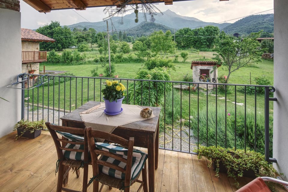 Balcony/Terrace, Garden view, Mountain view