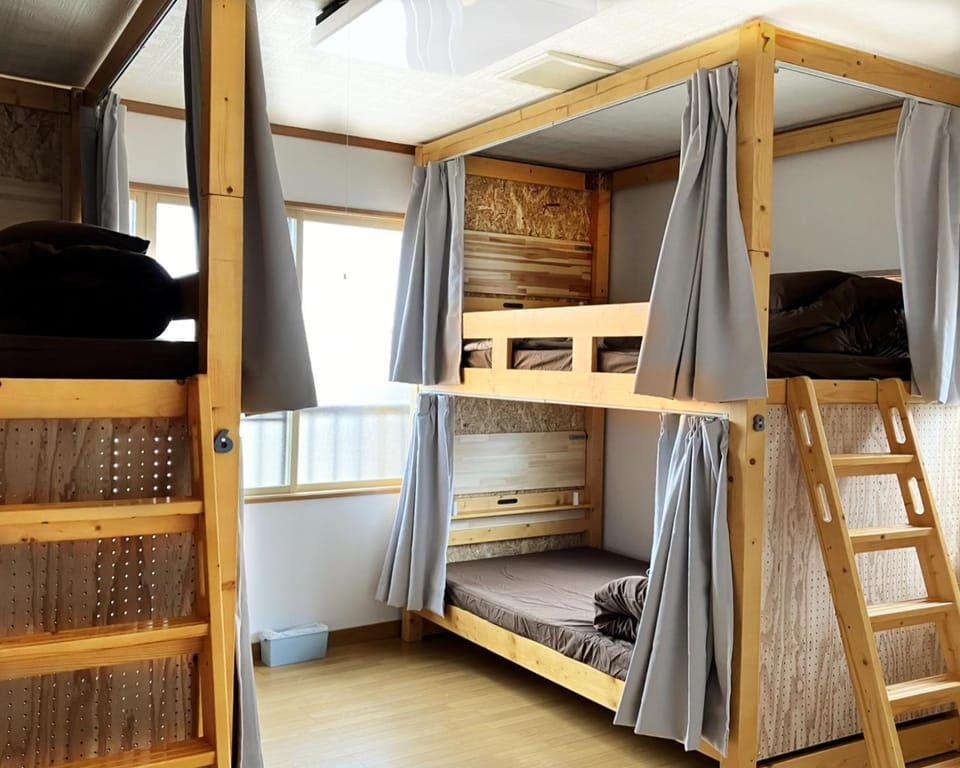Photo of the whole room, Bedroom, bunk bed