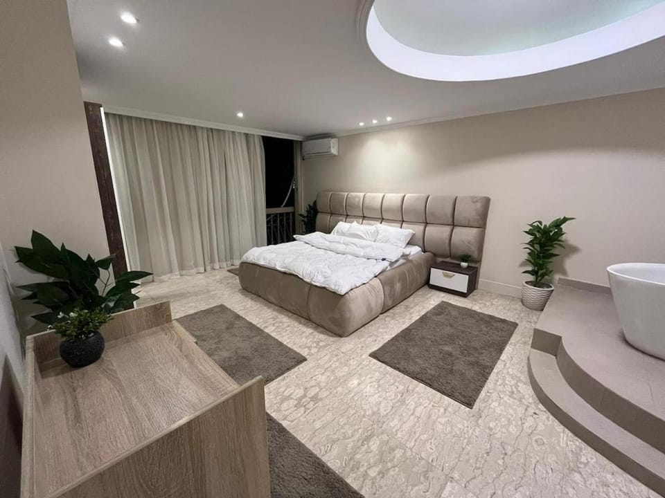 Royal Nile view 4BR Apartment in Cairo Governorate