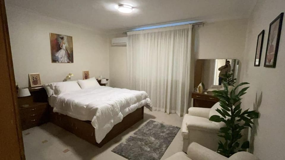Madi nile and pyramids view 3BR Apartment in Cairo Governorate