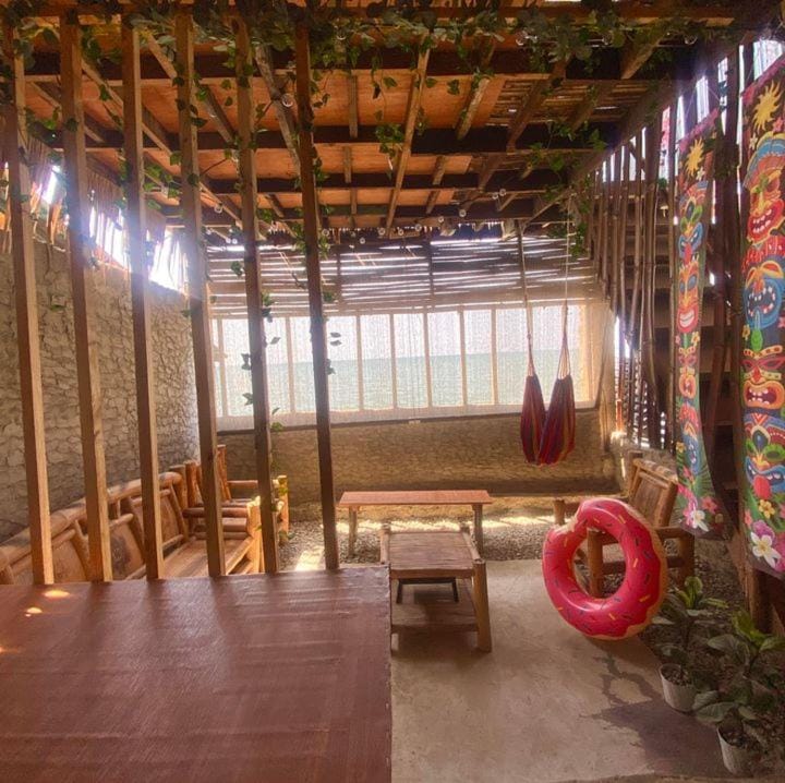 HiGhLanDer SeAsuN Bed and Breakfast in La Union