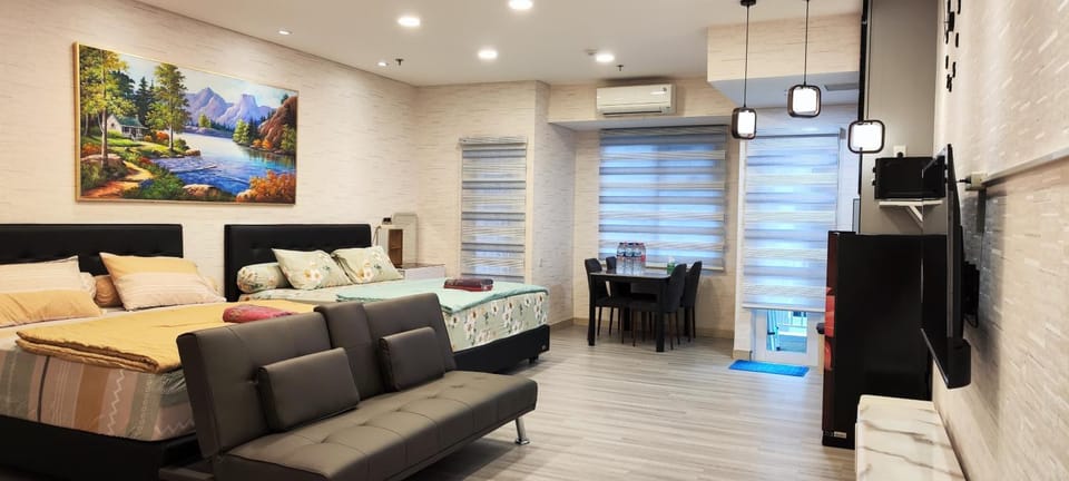 Spacious 2 King Bed Family Room 56 Sqm PODOMORO APARTMENT Tower Liberty 21st Floor with Mall Direct Access Apartment in Indonesia