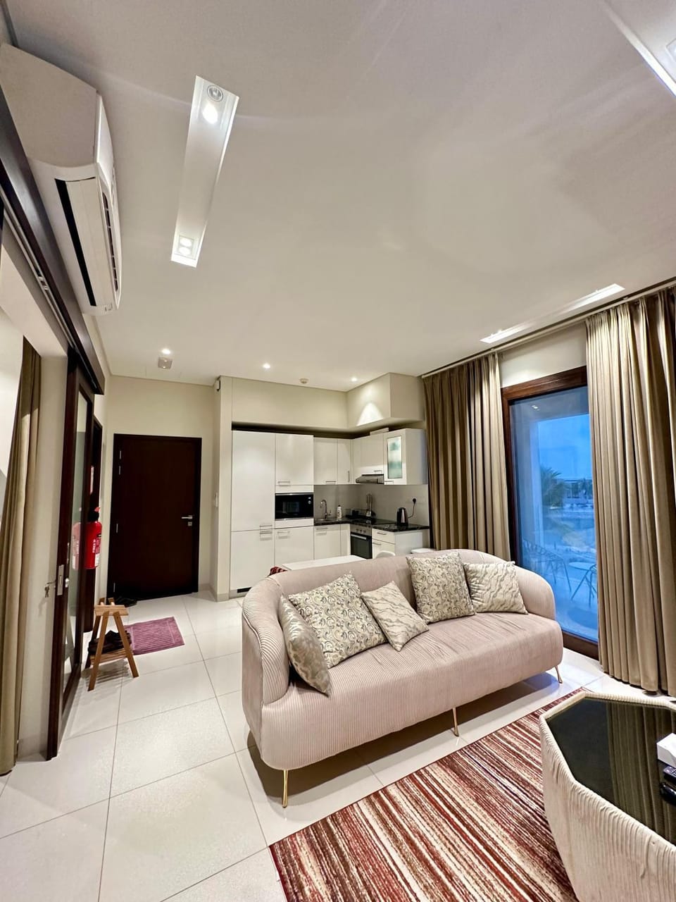 2 Hawana VIP Studio Apartment in Oman