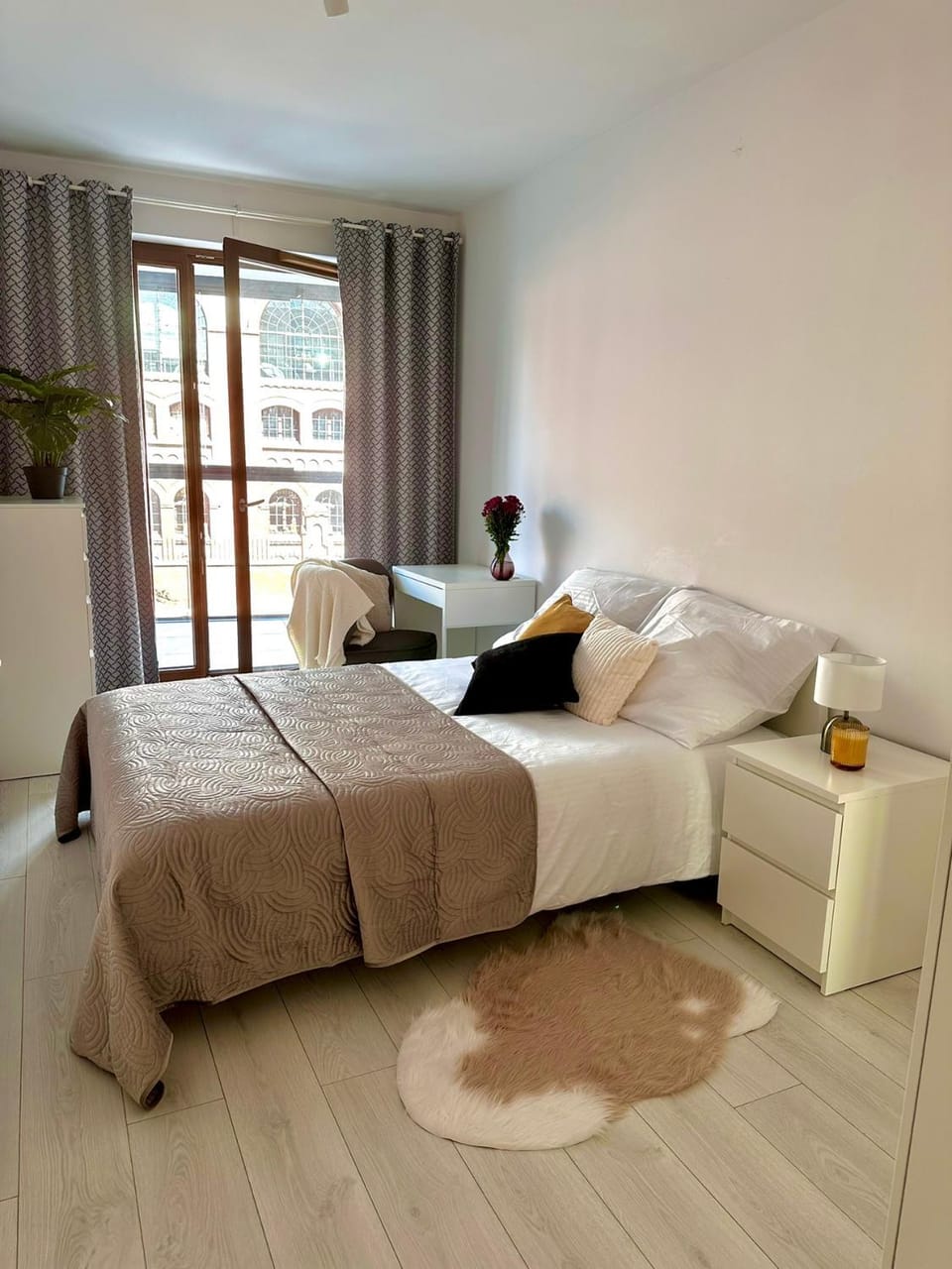 Apartment A85 City Centre, free parking Apartment in Warsaw