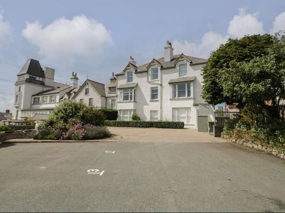 The Mooring Deganwy Apartment in Deganwy
