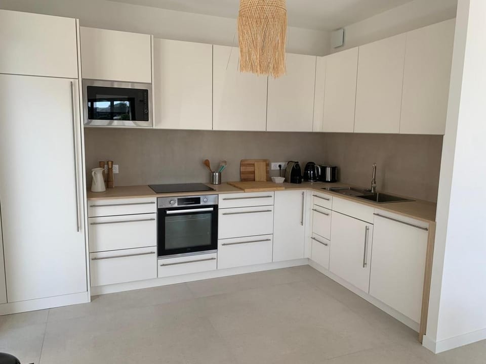 Maisonnette with swimming pool Apartment in Cagnes-sur-Mer