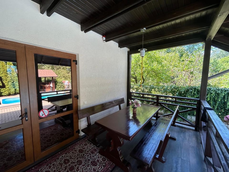Balcony/Terrace, Dining area