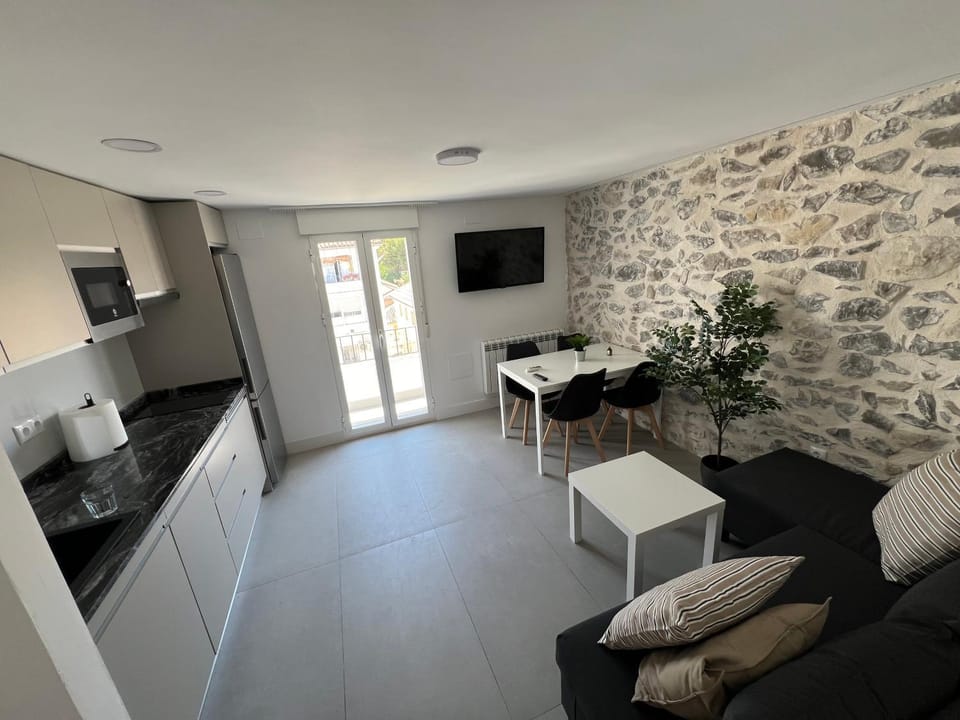 TV and multimedia, Living room, Dining area