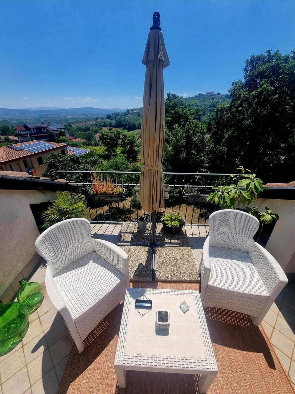 Balcony/Terrace, Mountain view