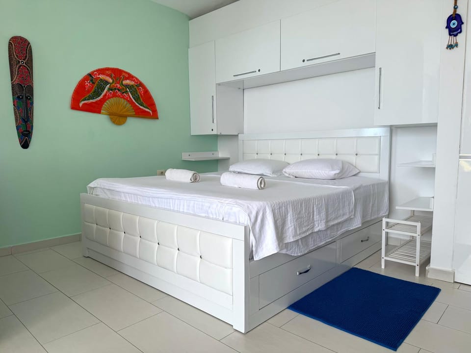 Bed, Bedroom, towels, wardrobe