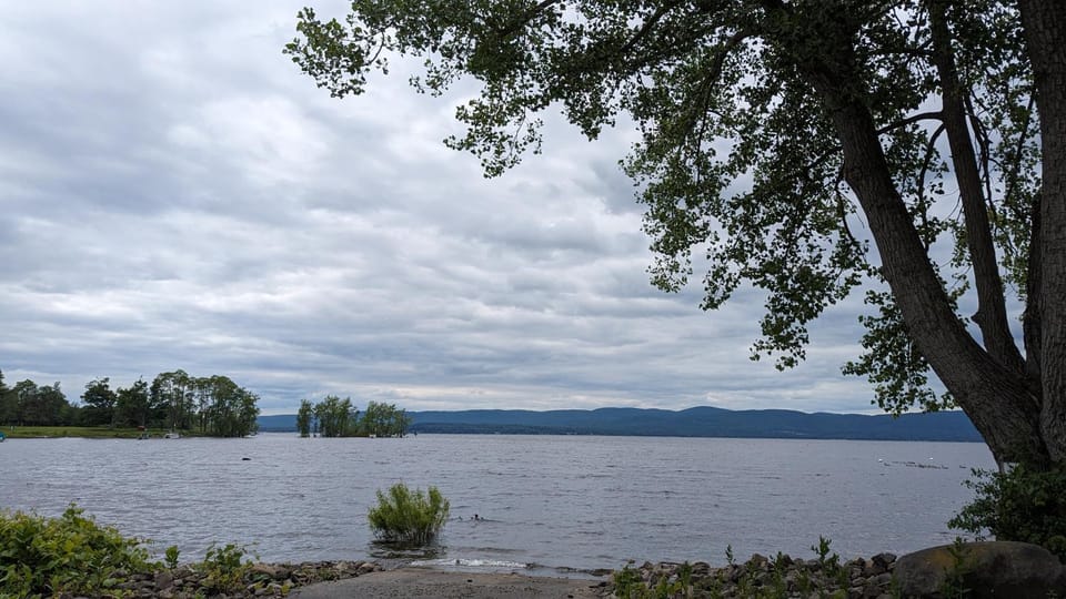 Nearby landmark, Natural landscape, Fishing, Canoeing, Lake view, Mountain view