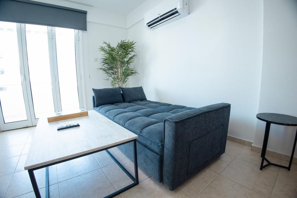 Living room, Seating area, air conditioner