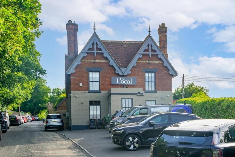 Stour view a Tranquil Space for Two - Pass the Keys Apartment in City of Canterbury