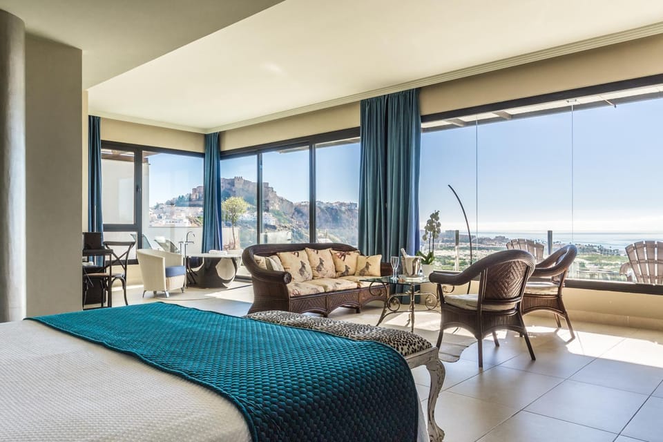 Bed, View (from property/room), Bedroom, Landmark view, Sea view