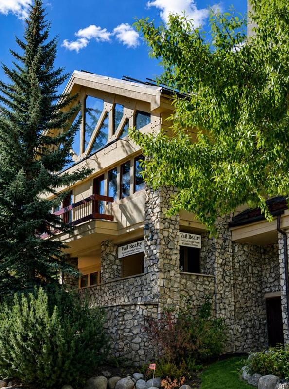 Strawberry Park Luxurious Condos Directly on the Slopes Next to Chairlift condo Apartment in Beaver Creek