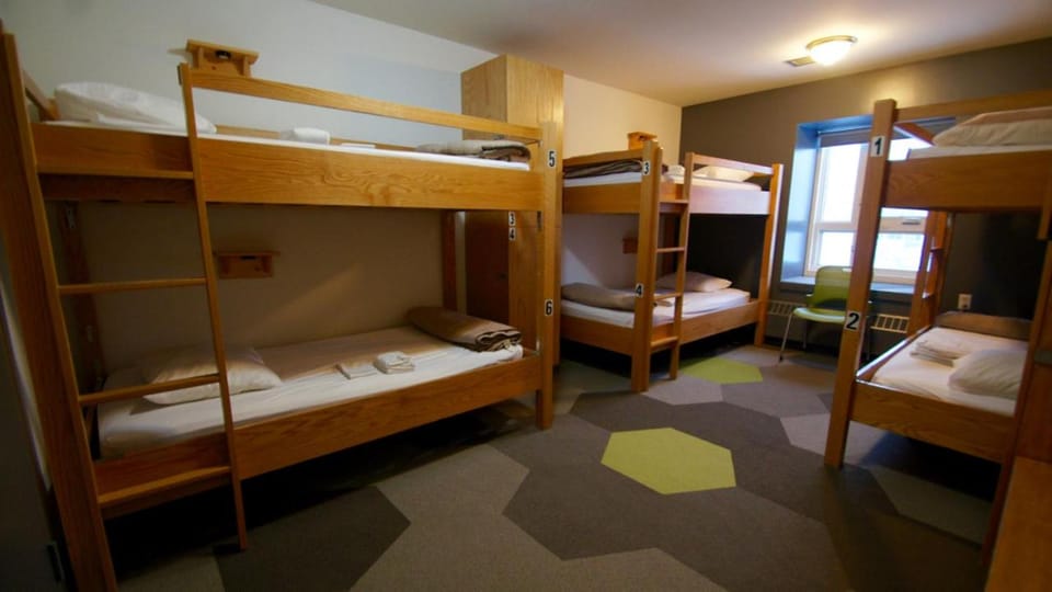 HI Calgary City Centre - Hostel Hostel in Calgary