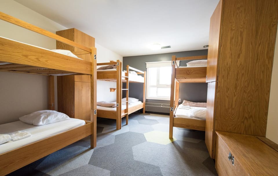 HI Calgary City Centre - Hostel Hostel in Calgary