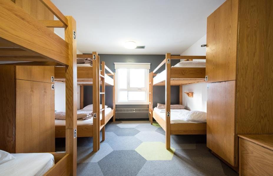 HI Calgary City Centre - Hostel Hostel in Calgary