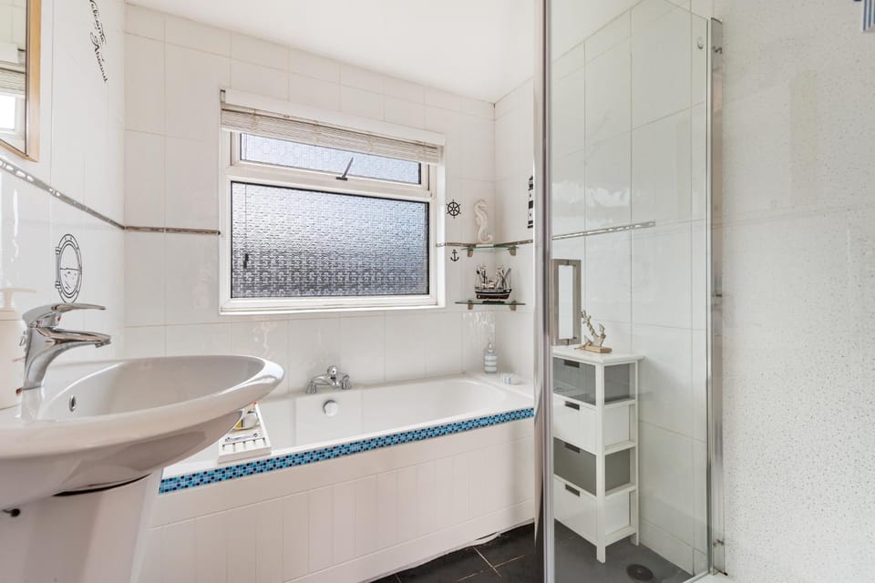 The Pennines - Close to town beach and shops House in Wales