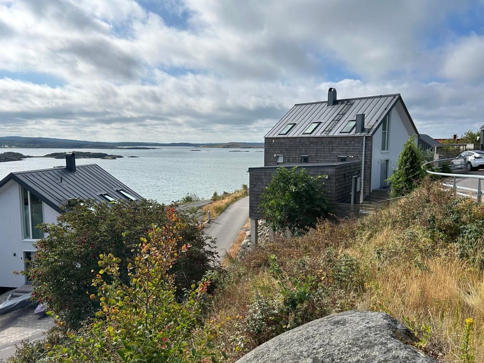 Property building, Sea view