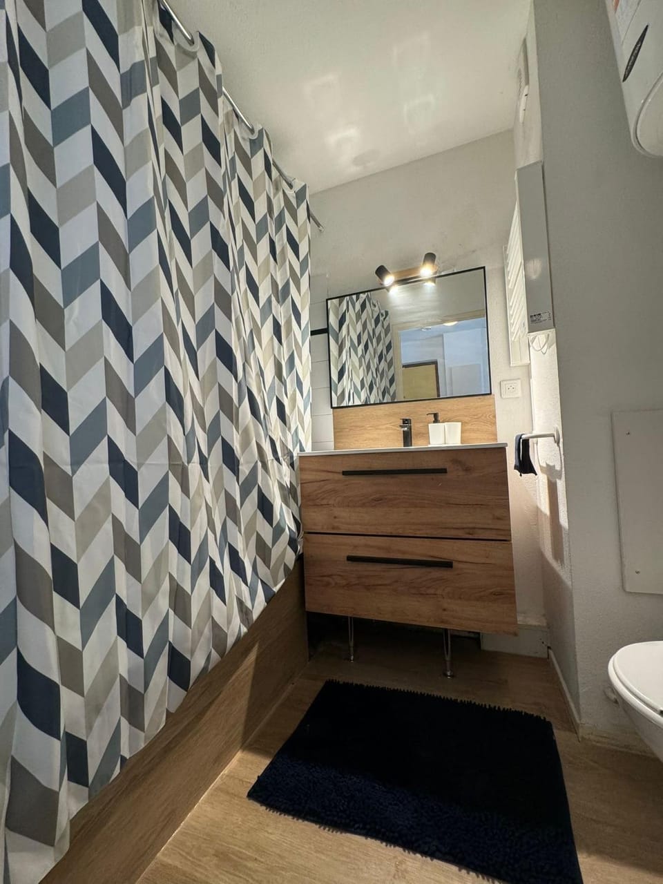 Studio vieux Avignon et Parking Apartment in Avignon