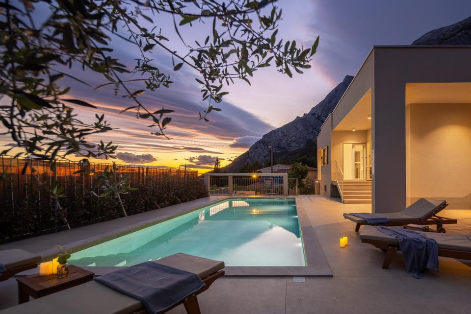 Landmark view, Mountain view