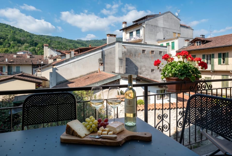 Property building, Balcony/Terrace