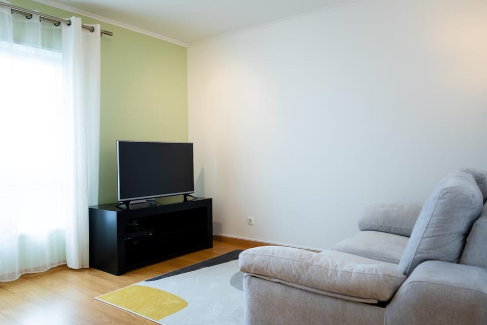 Communal lounge/ TV room, TV and multimedia, Living room, Seating area