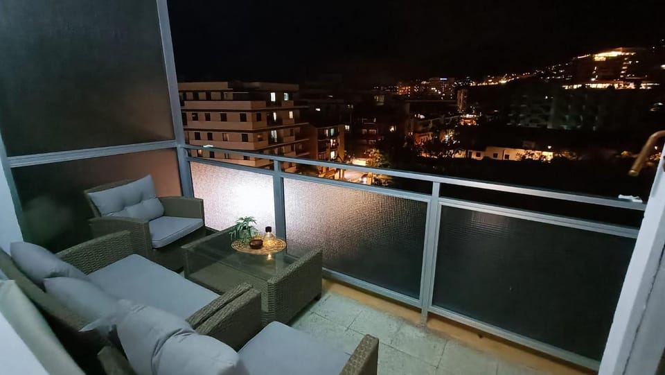 Night, View (from property/room), Balcony/Terrace, City view