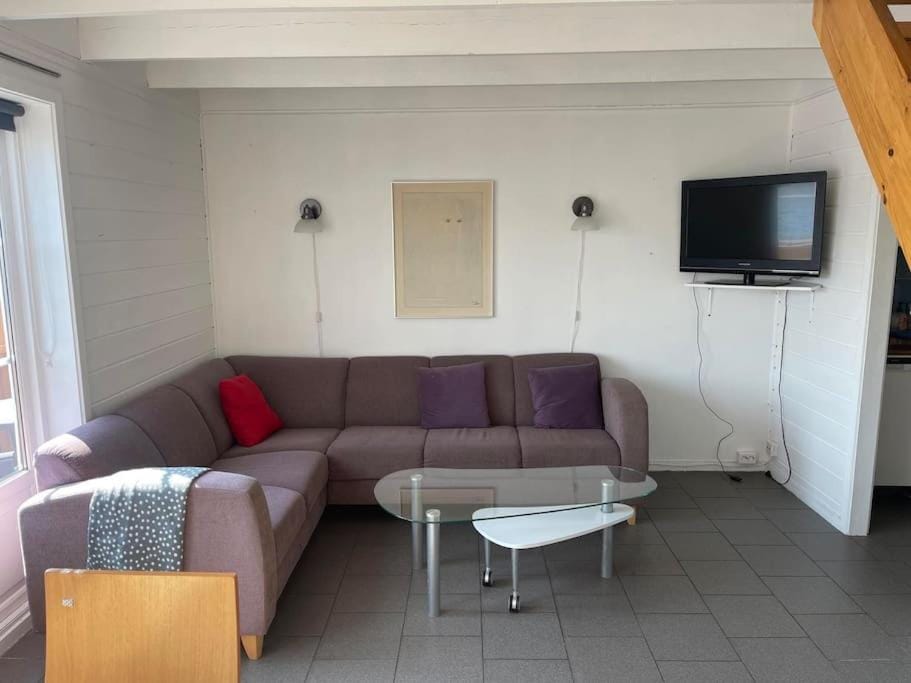 Seaside apartment with balcony A1 Apartment in Vestland