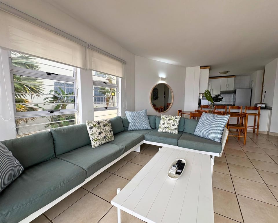 Living room, Lounge or bar, Photo of the whole room, Seating area, Dining area, Sea view, Area and facilities, Area and facilities, furniture, furniture, internet, internet, elevator, air conditioner, air conditioner