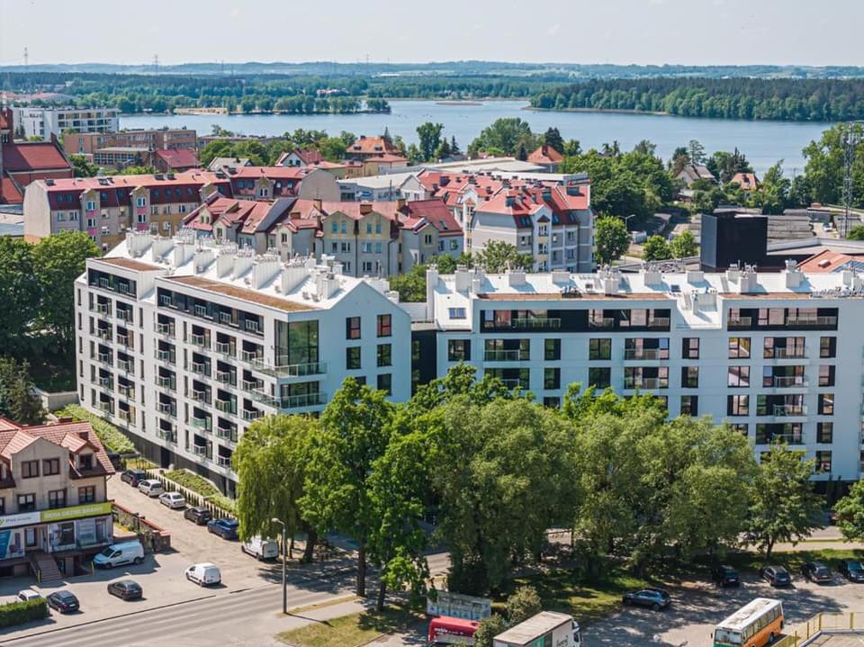 Property building, Day, Neighbourhood, Natural landscape, Bird's eye view, Parking