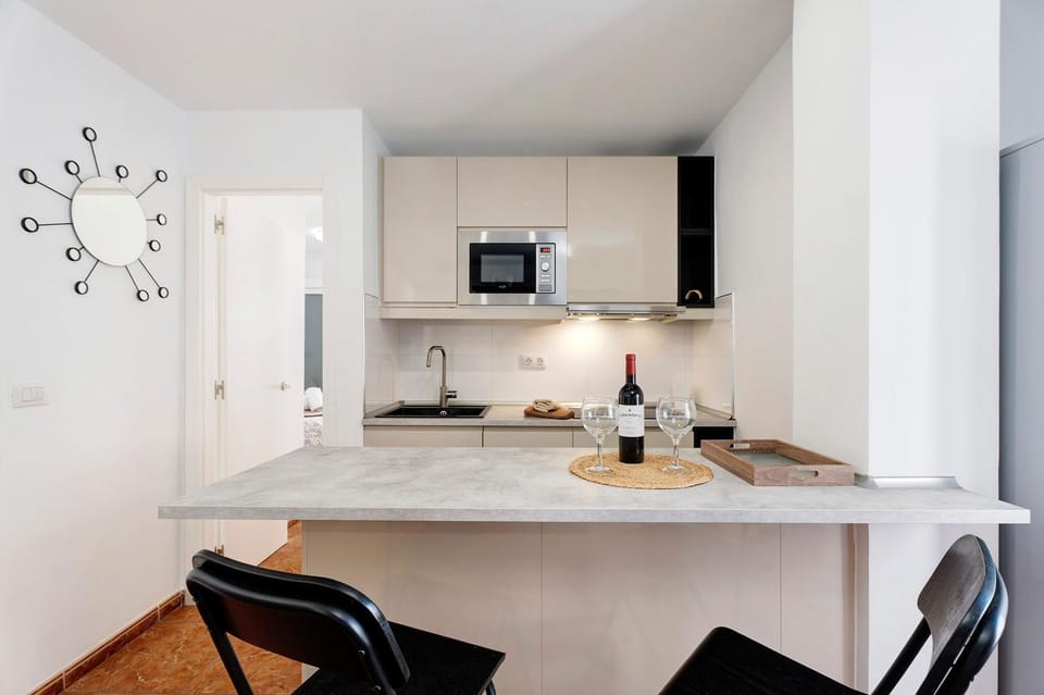 Property building, Kitchen or kitchenette, Living room