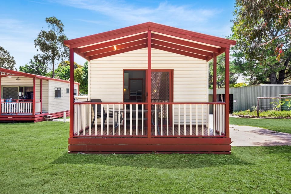 Property building, Patio, Dining area, Garden view