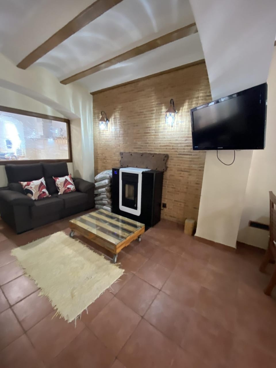 Communal lounge/ TV room, TV and multimedia, Living room