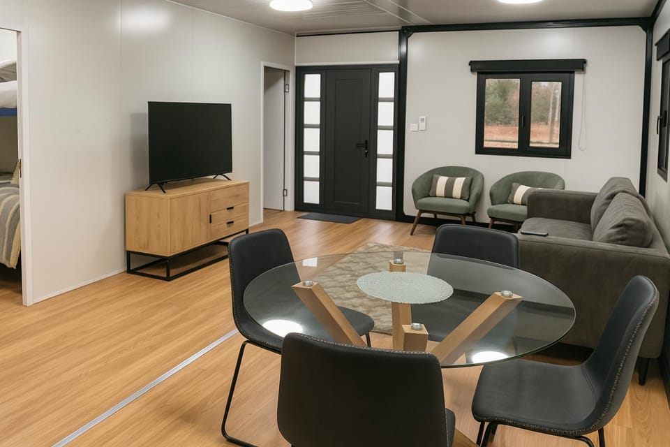 Living room, Dining area