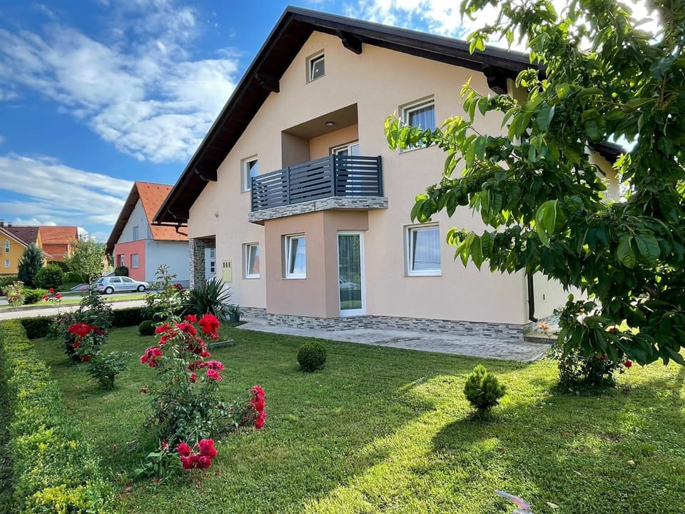 Apartman Naturalis flumen Apartment in Lika-Senj County