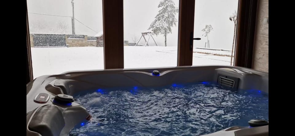 Villa, Vikendica - Sunny Hill - jacuzzi, sauna Villa in Federation of Bosnia and Herzegovina