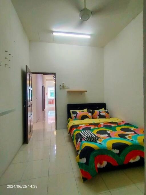 Pa&Ma HomeStay Kulim II 3R2B fully aircond wifi netflix House in Penang
